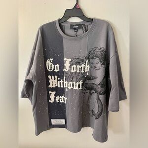 Gray Graphic Men’s Crop Top Tee with Rhinestones